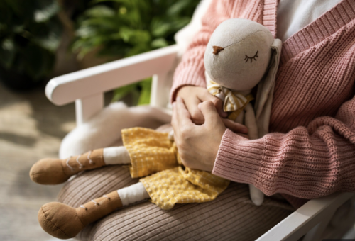 La doll therapy come strategia per la gestione dei Disturbi Psico-Comportamentali della Demenza: un’analisi narrativa della letteratura